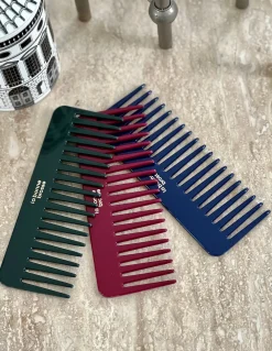 Le Peigne Large Démêlant en Acétate Bleu Myrtille|La Bonne Brosse Sale