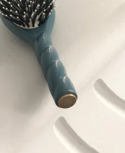 N.03 La Brosse Cuir Chevelu Sensible L'INDISPENSABLE DOUCEUR Bleu Encre|La Bonne Brosse Best