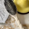 N.02 La Brosse Démêlante & Soin L'INDISPENSABLE Blanc Crème|La Bonne Brosse Outlet