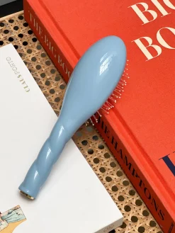 N.04 La Petite Brosse Démêlante & Massante LA MIRACLE Bleu Ciel|La Bonne Brosse Flash Sale
